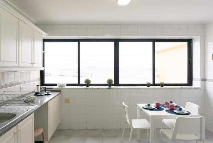 Apartmán 8Rooftop - T2 Com Terraco E Vista Para As Salinas! Aveiro Exteriér fotografie