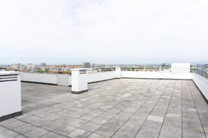 Apartmán 8Rooftop - T2 Com Terraco E Vista Para As Salinas! Aveiro Exteriér fotografie
